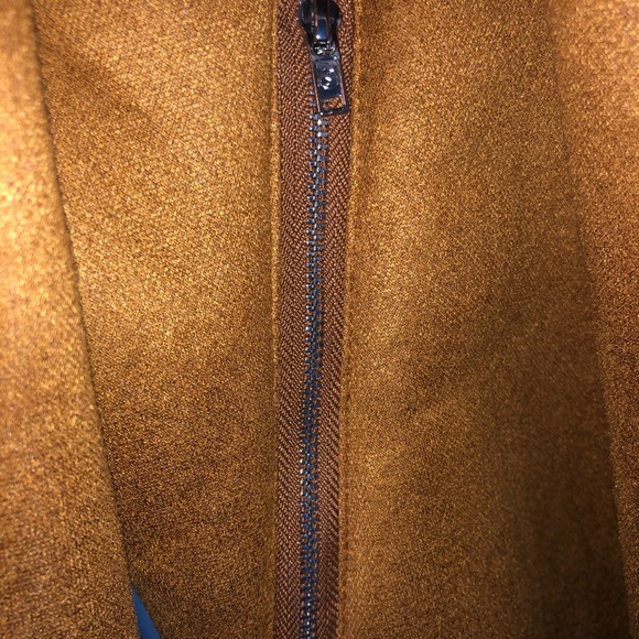 Cropped Fall Jacket - Picture 6 of 7